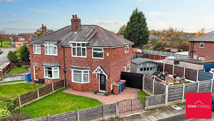 3 Bedroom Semi Detached House For Sale In Warwick Road, Cadishead, M44