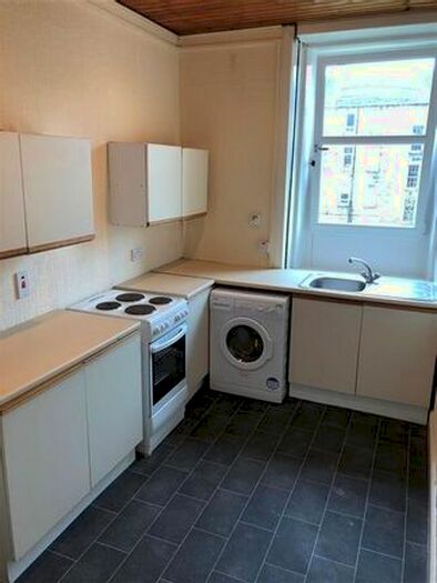 1 Bedroom Flat To Rent In Dixon Avenue, Glasgow, G42
