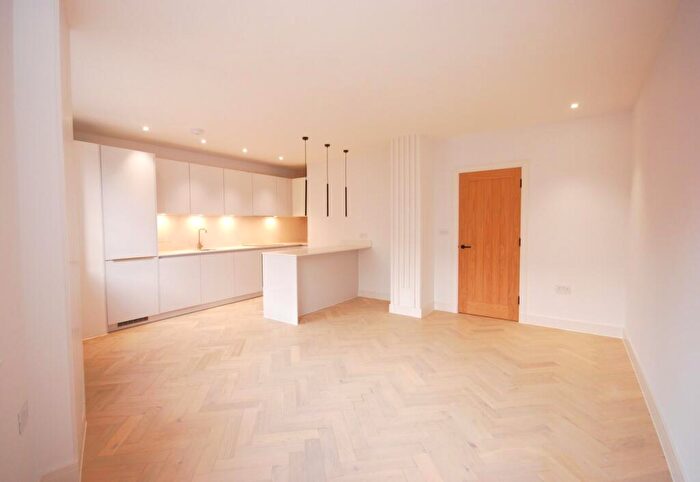 1 Bedroom Duplex To Rent In Melbourne Grove, London, SE22