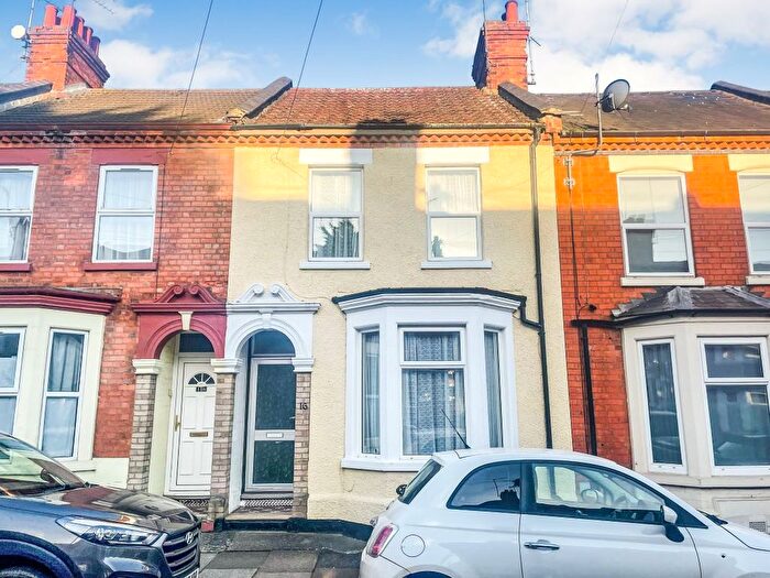 3 Bedroom Terraced House For Sale In Whitworth Road, Northampton, Northamptonshire, NN1