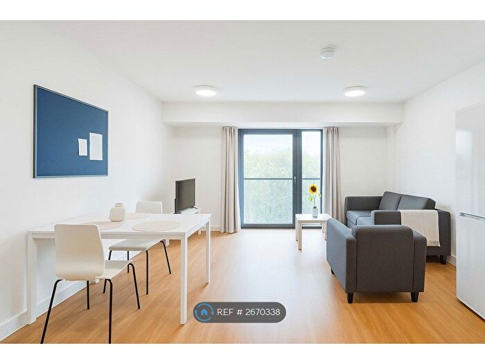 4 Bedroom Flat To Rent In Queensland Place, Liverpool, L7