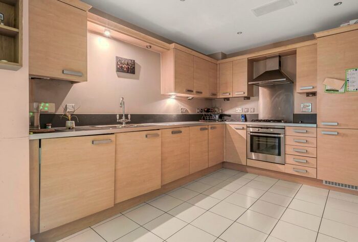 3 Bedroom End Of Terrace House To Rent In Holmes Close, Purley, CR8