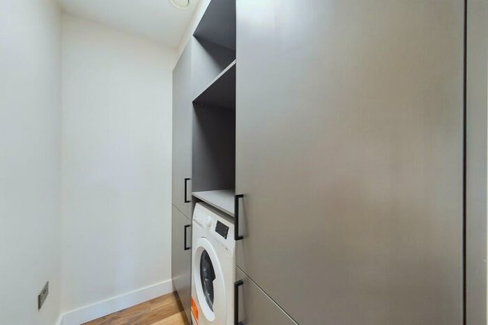 2 Bedroom Apartment To Rent In John Street, Carnforth, Lancashire, LA5