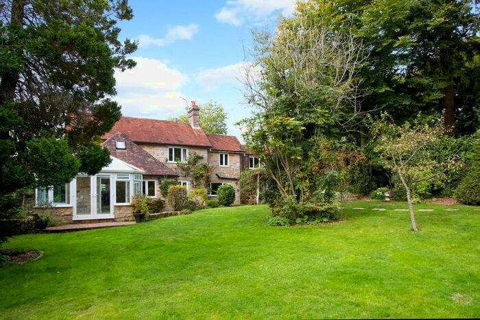 3 Bedroom Semi-Detached House To Rent In High Broom Lane, Crowborough, TN6