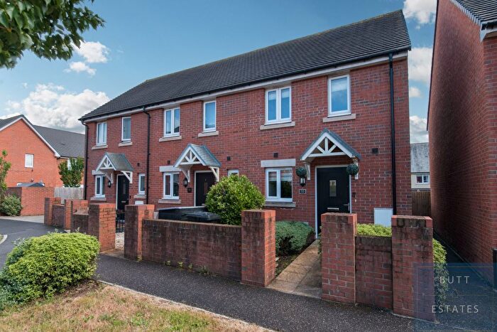 2 Bedroom End Terrace House For Sale In Great Orchard, Exeter, EX5