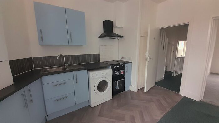 1 Bedroom Flat To Rent In Woodfield Road, Balby, Doncaster, DN4