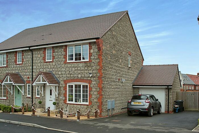 3 Bedroom Semi-Detached House For Sale In Knight Road, Wells, Somerset, BA5