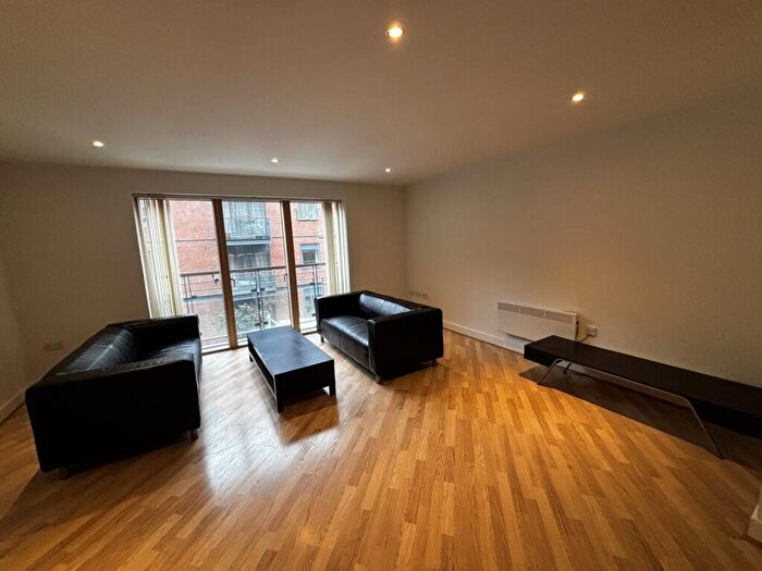 1 Bedroom Apartment To Rent In Canal Wharf, Holliday Street, B1