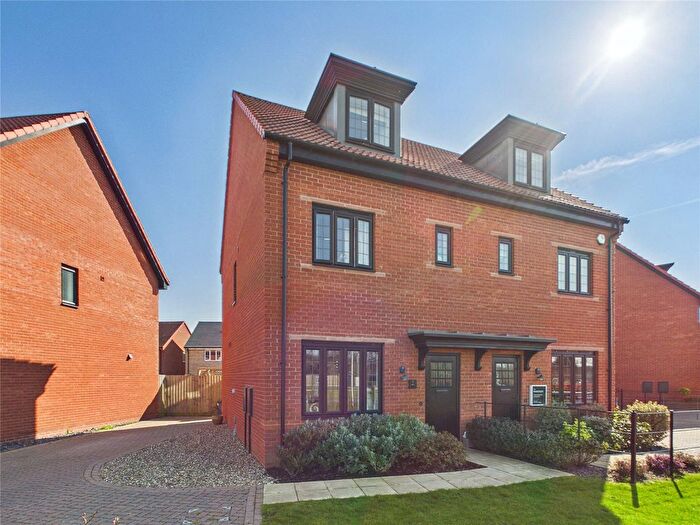 3 Bedroom Semi-Detached House For Sale In Lakes Road, Felixstowe, Suffolk, IP11