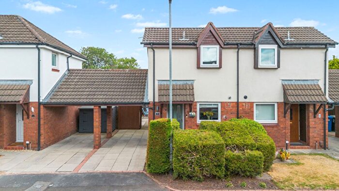 1 Bedroom Semi Detached House For Sale In Carrington Close, Birchwood, WA3