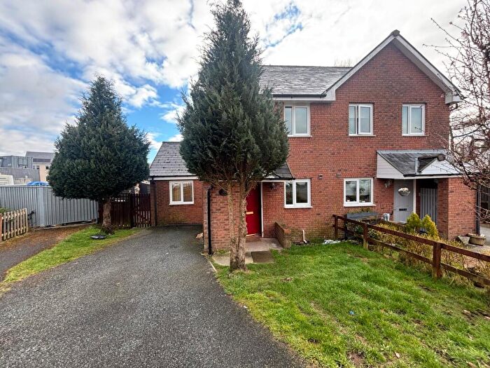 3 Bedroom Semi-Detached House For Sale In Bryn Steffan, Lampeter, SA48