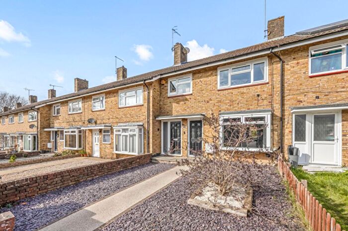 3 Bedroom Terraced House For Sale In The Hollow, Crawley, RH11