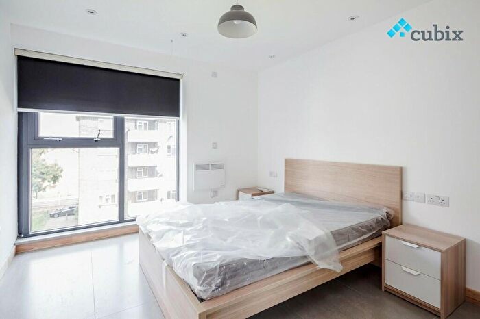 5 Bedroom Apartment To Rent In Lowth Road, London, SE5