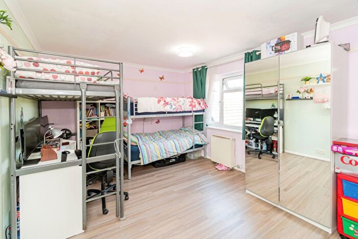2 Bedroom Flat For Sale In Stafford Road, Southampton, Hampshire, SO15