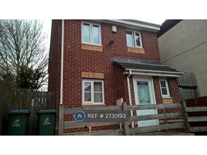 3 Bedroom Detached House To Rent In Highfield Road, Coventry, CV2