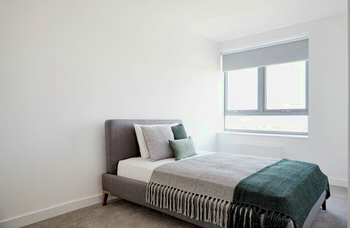 1 Bedroom Flat To Rent In Market Street, Bracknell, RG12