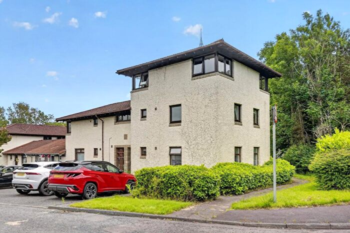 3 Bedroom Maisonette For Sale In Bowmore Court, Irvine, KA11
