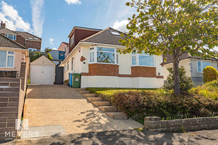 3 Bedroom Detached Bungalow For Sale In Hythe Road, Oakdale, Poole, BH15