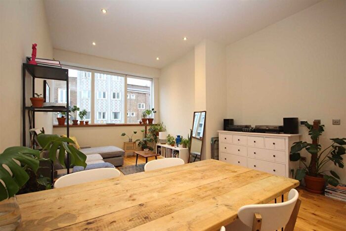 1 Bedroom Flat For Sale In The Quant Building, - Church Hill, Walthamstow, E17