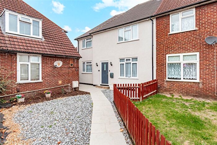 5 Bedroom End Of Terrace House For Sale In Hedgemans Road, Dagenham, RM9