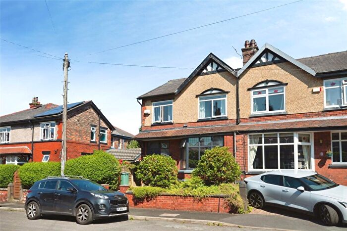 3 Bedroom Semi-Detached House For Sale In Dales Avenue, Whitefield, Manchester, Greater Manchester, M45