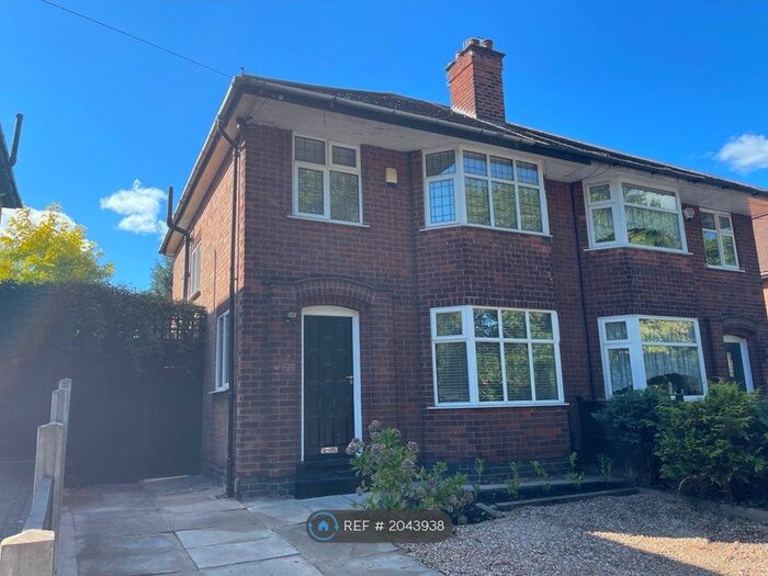 3 Bedroom Semi-Detached House To Rent In Hucknall Road, Nottingham, NG5
