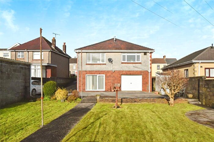 3 Bedroom Bungalow For Sale In Llandafen Road, Llanelli, Carmarthenshire, SA14
