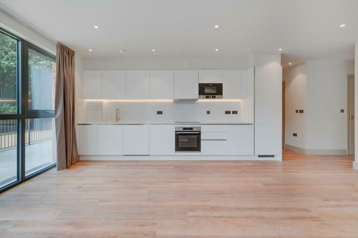 3 Bedroom Apartment To Rent In The Sessile, Ashley Road, Tottenham Hale, N17