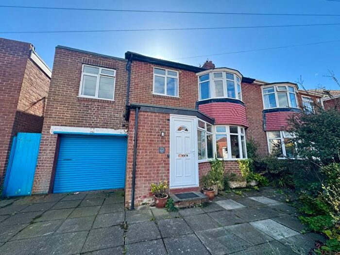 4 Bedroom Semi-detached House For Sale In Deepdale Road, Marden Estate, Cullercoats, NE30