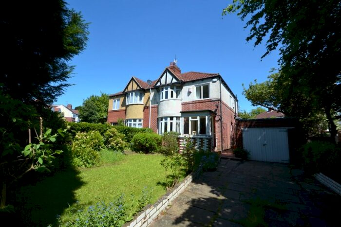 3 Bedroom Semi-Detached House To Rent In Henconner Avenue, Chapel Allerton, Leeds, LS7