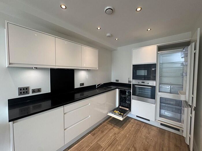 1 Bedroom Flat To Rent In Viscount House, Regency Heights, NW10