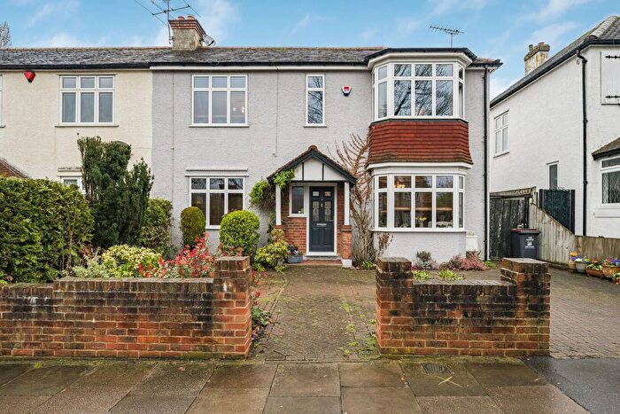 3 Bedroom Semi Detached House For Sale In Farnaby Road, Bromley, BR1