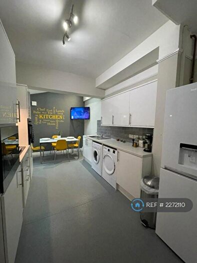 4 Bedroom Terraced House To Rent In Earlsfield Road, Liverpool, L15