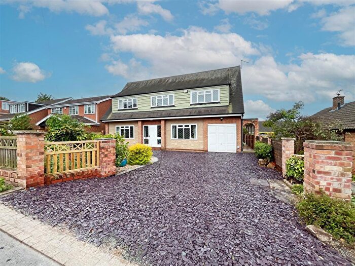 4 Bedroom Detached House To Rent In Clipstone Avenue, Mapperley, Nottingham, NG3