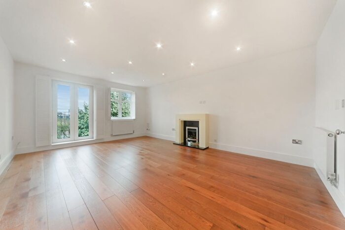4 Bedroom Property To Rent In Home Park Road, London, SW19