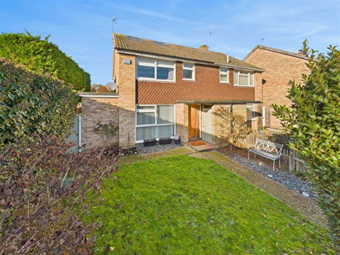 4 Bedroom Semi-Detached House To Rent In West Grove, Hersham, Walton-On-Thames, KT12