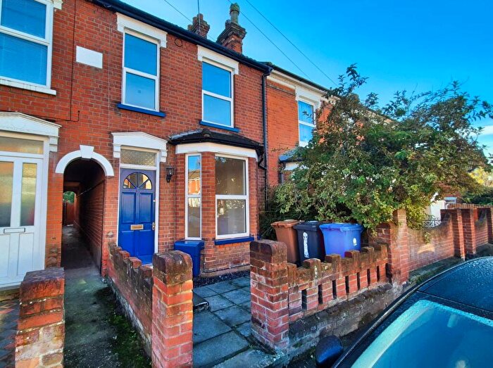 3 Bedroom Terraced House For Sale In Brooks Hall Road, Ipswich, IP1