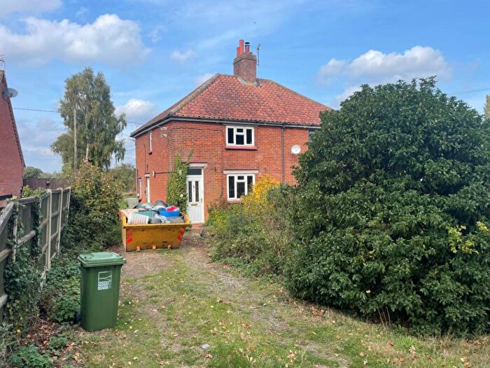 3 Bedroom Semi-Detached House For Sale In Anchor Street, Tunstead, Norwich, Norfolk, NR12