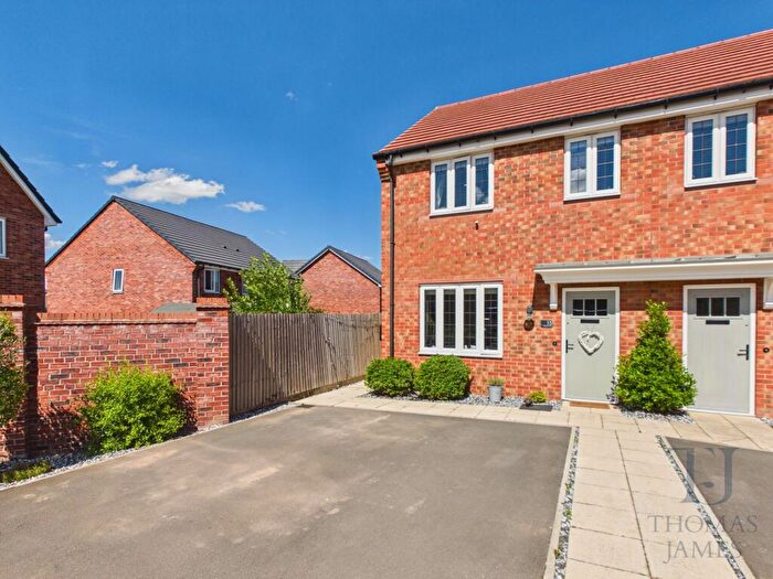 3 Bedroom Semi-Detached House For Sale In Simpson Drive, Cropwell Bishop, NG12