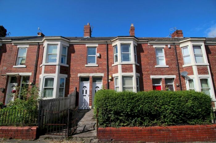 3 Bedroom Flat To Rent In Fourth Avenue, Heaton, Newcastle Upon Tyne, NE6