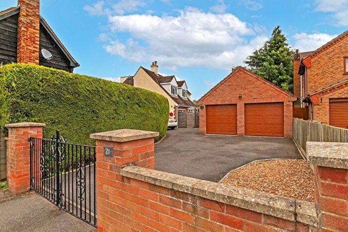 4 Bedroom Detached House For Sale In Ickwell Road, Northill, Biggleswade, SG18