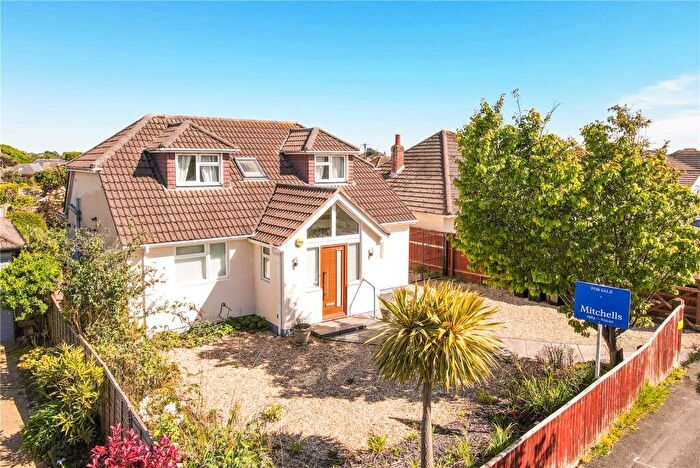 4 Bedroom Bungalow For Sale In Keysworth Avenue, Barton On Sea, New Milton, Hampshire, BH25
