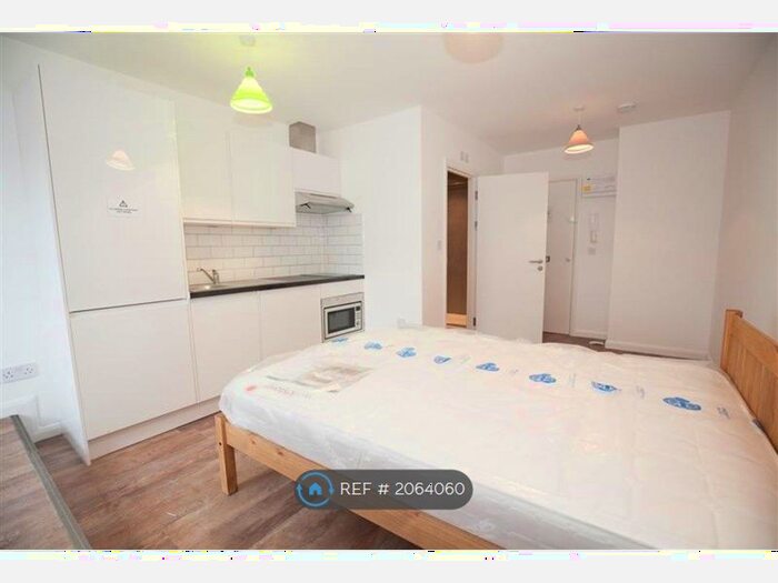 Studio To Rent In Madison Heights, Hounslow, TW3