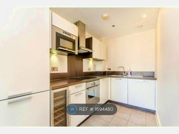 1 Bedroom Flat To Rent In Toronto House, London, SE16