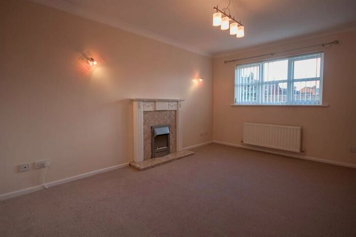 1 Bedroom Flat To Rent In Scholars Gate, Burntwood, WS7