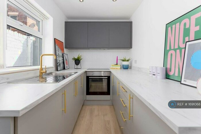 2 Bedroom End Of Terrace House To Rent In Althorp Street, Liverpool, L8