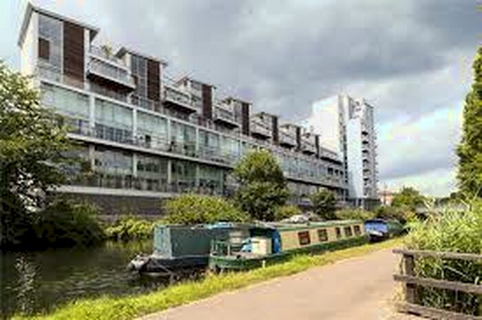 2 Bedroom Apartment To Rent In Victoria Wharf, Palmers Road, London, E2