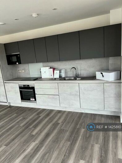 1 Bedroom Flat To Rent In Beamside House, Rainham, RM13