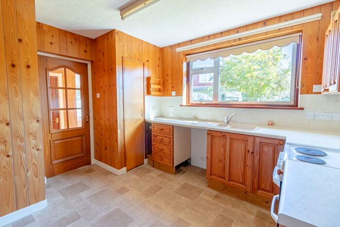 2 Bedroom Bungalow For Sale In Redfield Road, Montrose, DD10