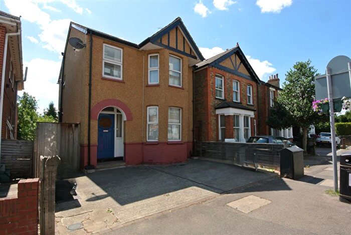 3 Bedroom Property To Rent In Woodthorpe Road, Ashford, TW15